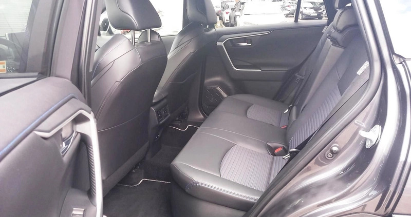 Toyota RAV4 cena 184900 przebieg: 13618, rok produkcji 2022 z Żychlin małe 191